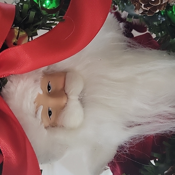 Santa Decor - Picture 5 of 6